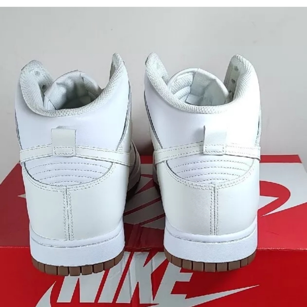 Nike Dunk High Shoes White Sail Gum DD1869-109 Womens Size 11 (Mens 9.5) VNDS - Picture 4 of 9